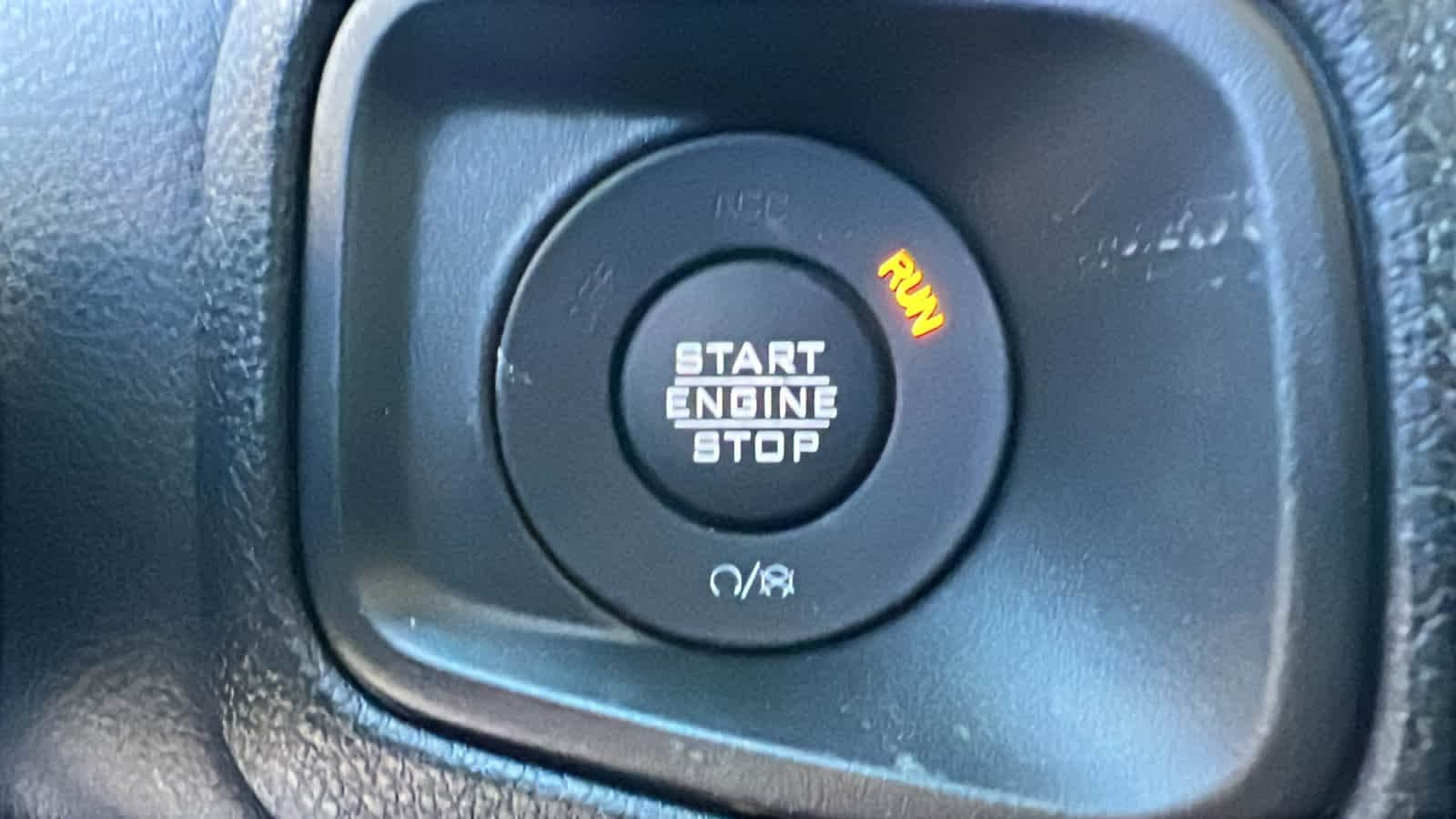 Thumbnail: 2026 Jeep Gladiator - 17