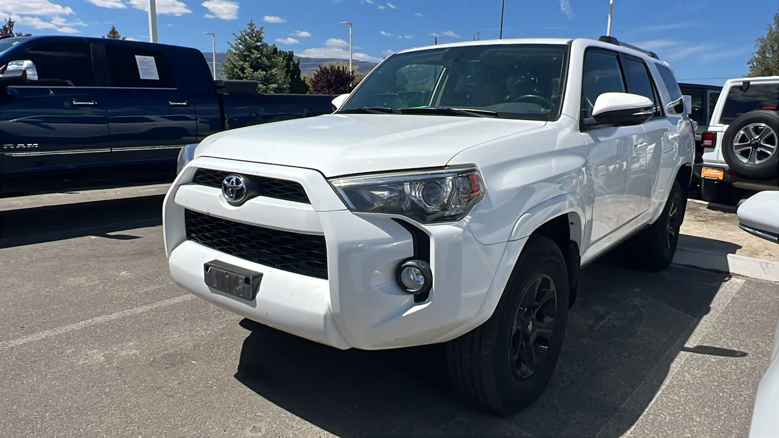 2019 Toyota 4Runner SR5 Premium 4x4 V6's photo
