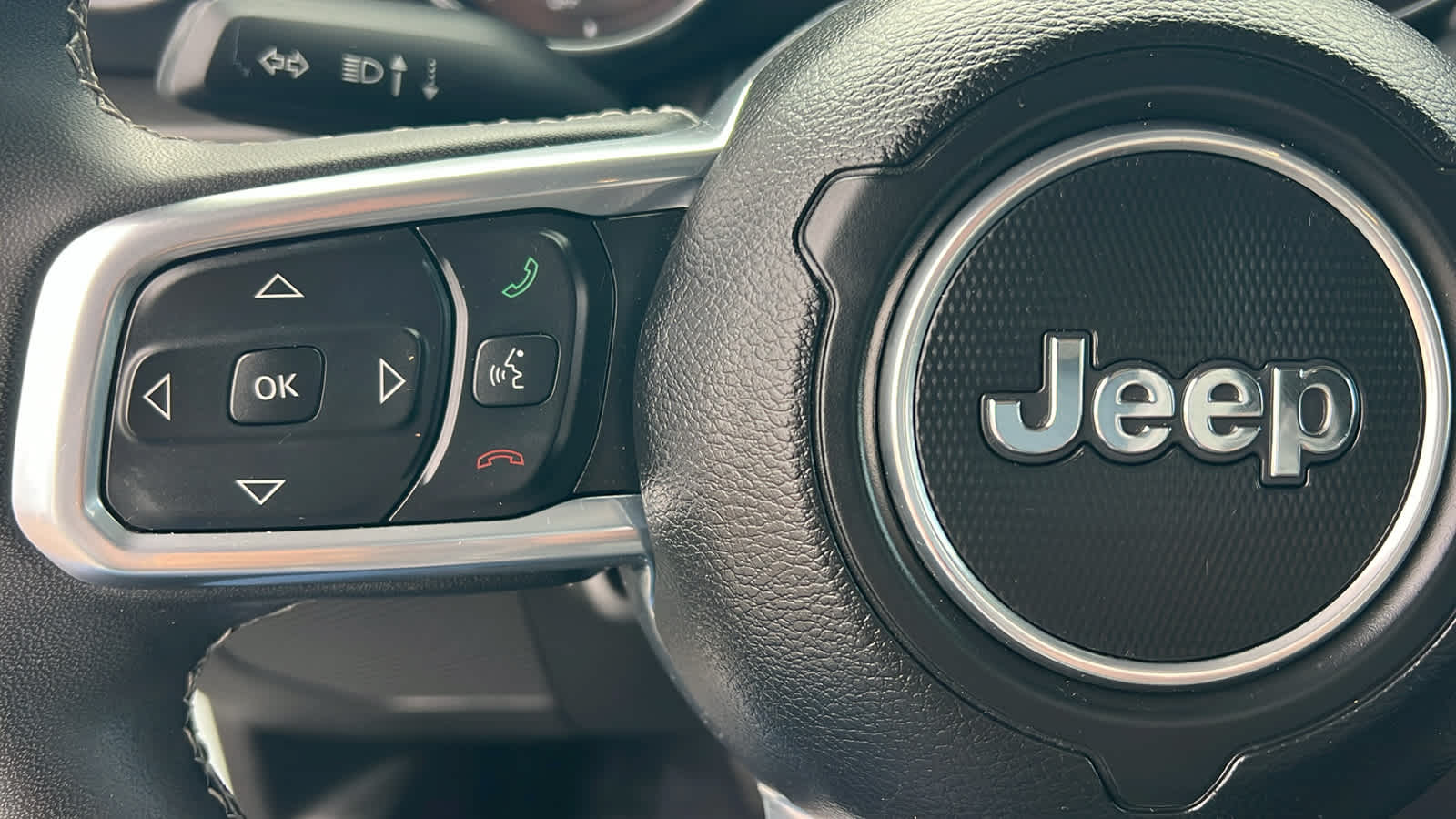 Thumbnail: 2023 Jeep Wrangler - 18