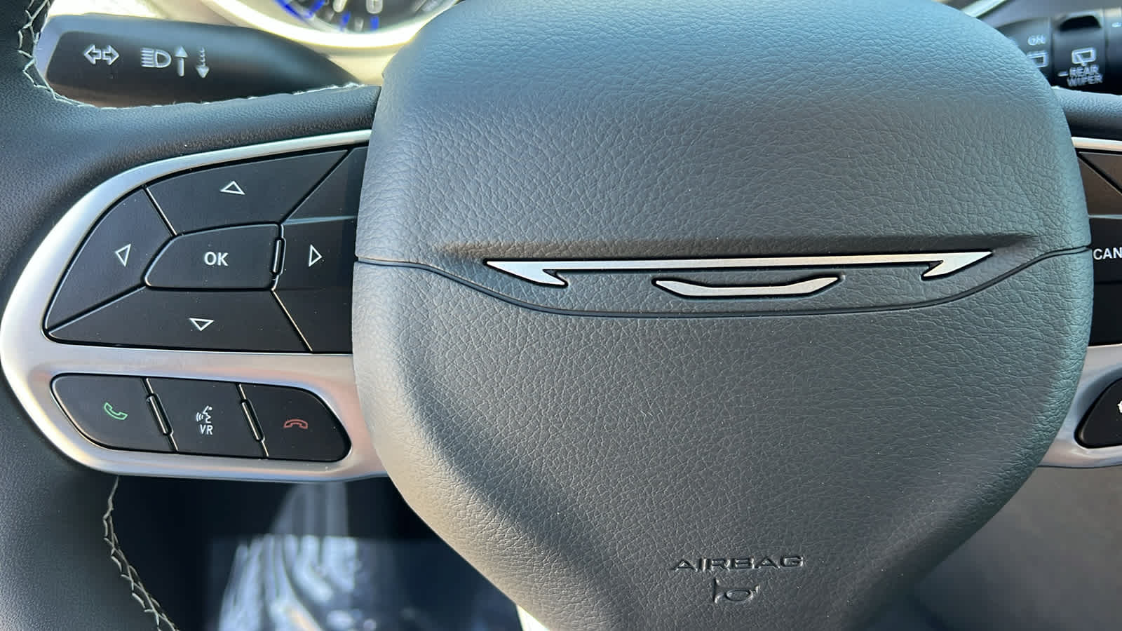 Thumbnail: 2027 Chrysler Pacifica - 19