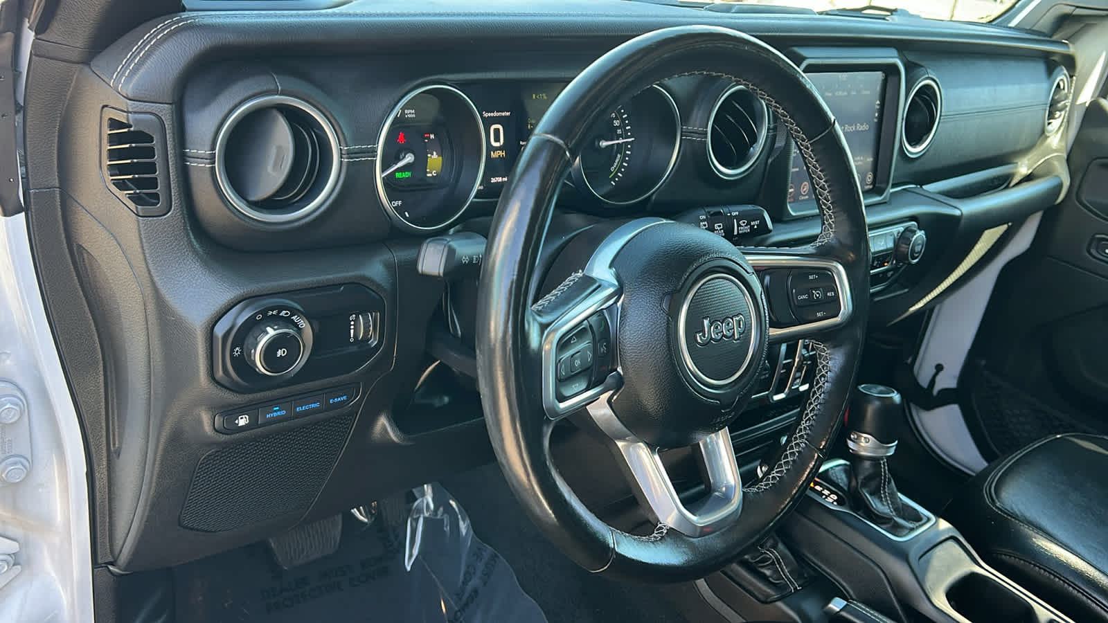 Thumbnail: 2023 Jeep Wrangler - 9