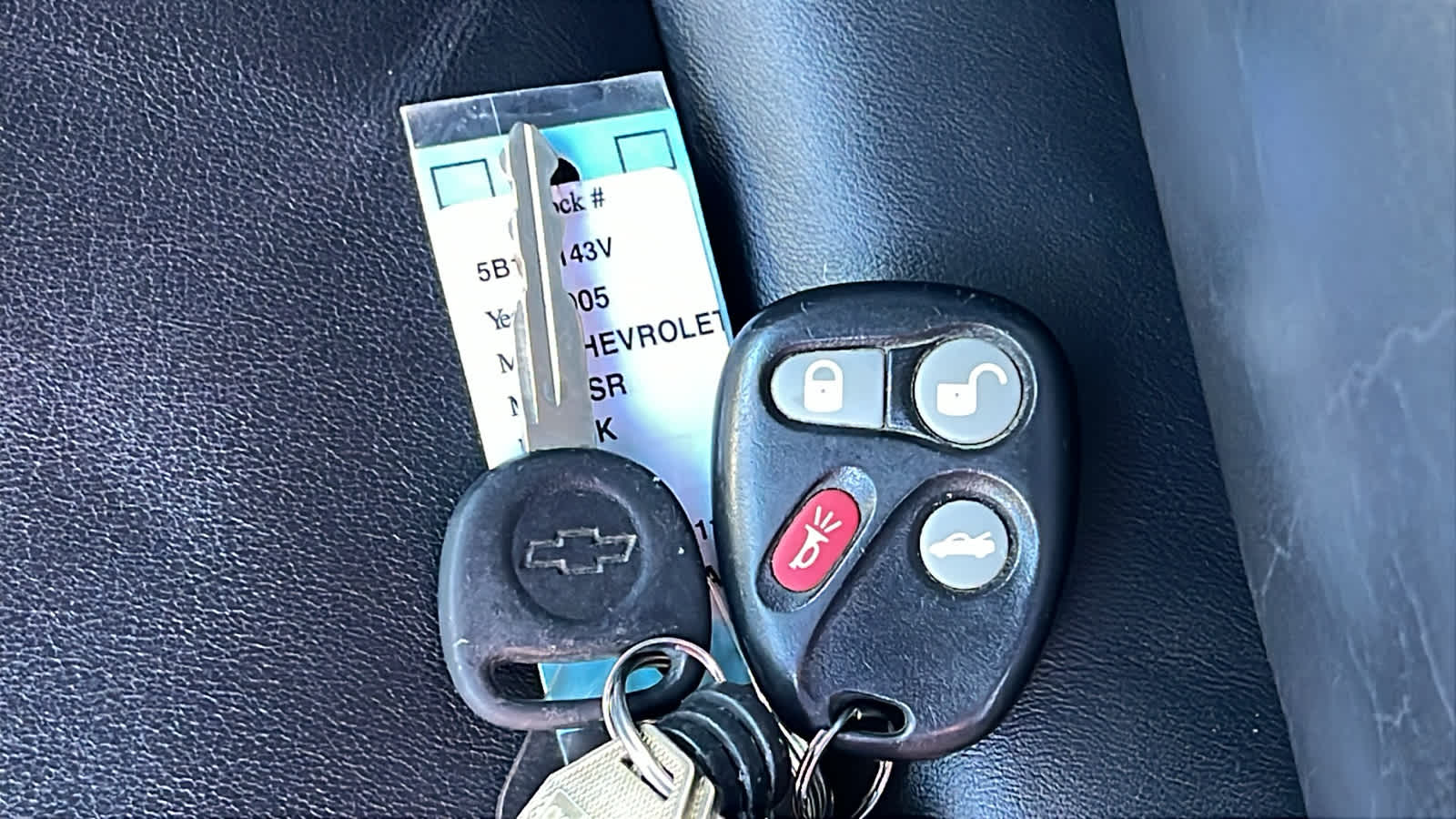 Thumbnail: 2005 Chevrolet SSR - 26