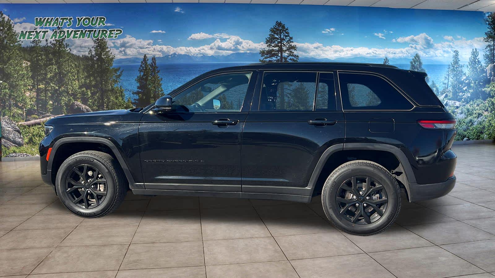 Thumbnail: 2024 Jeep Grand Cherokee - 8