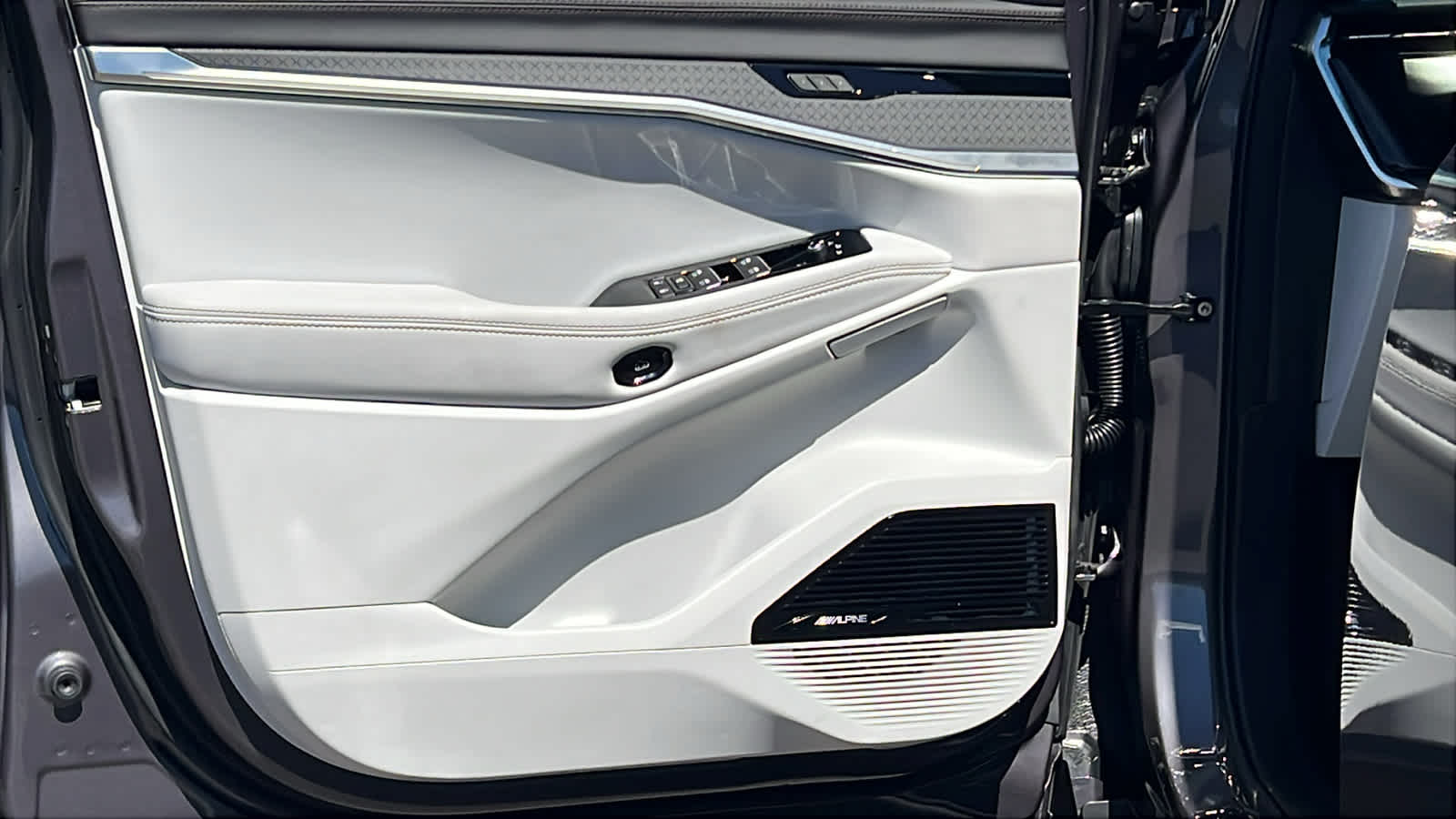 Thumbnail: 2025 Jeep Wagoneer S - 23