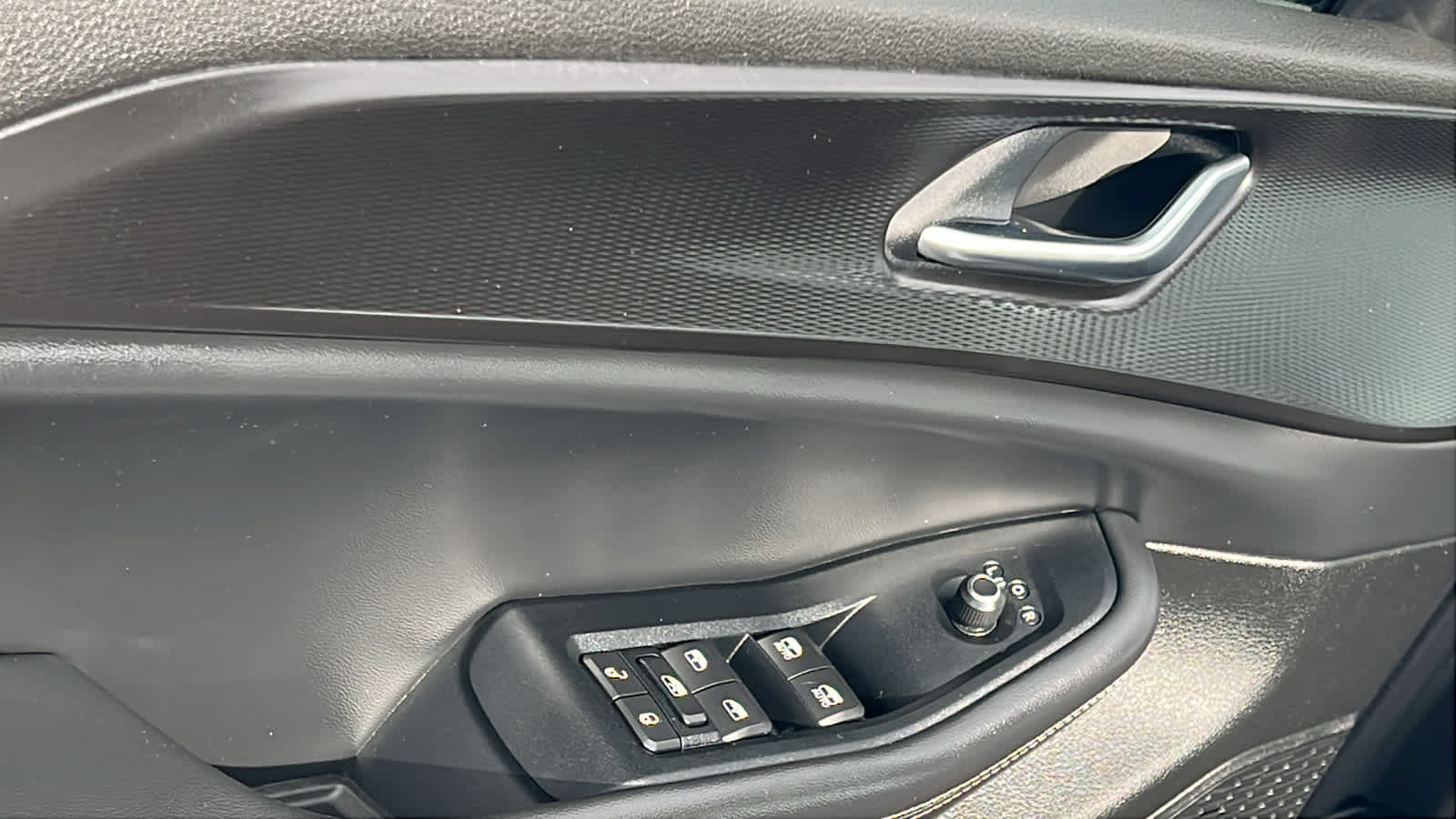 Thumbnail: 2023 Jeep Grand Cherokee - 22