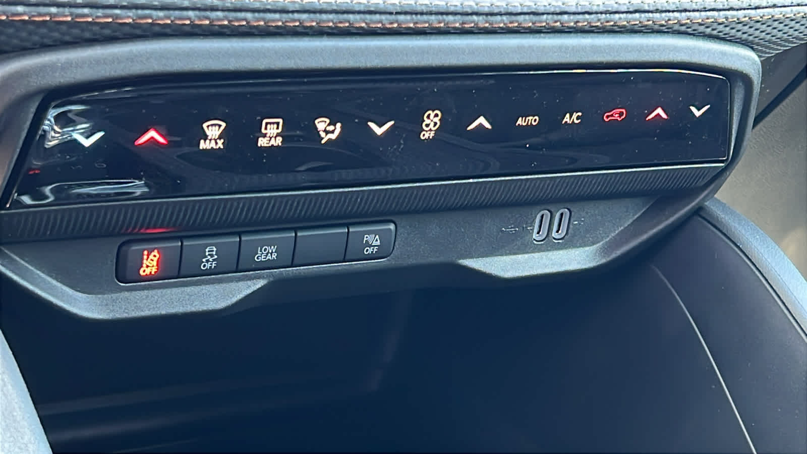 Thumbnail: 2026 Jeep Cherokee - 14