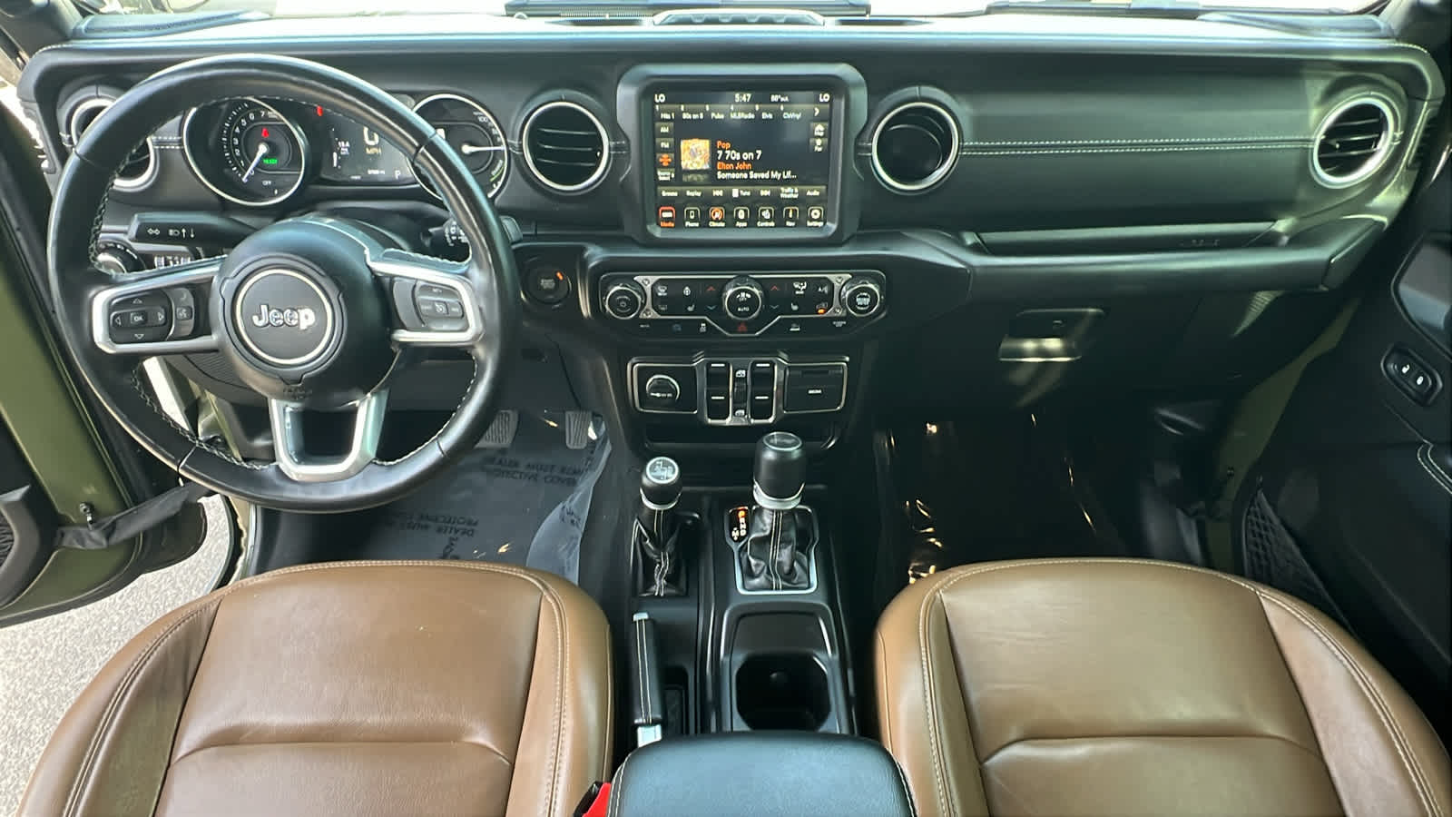 Thumbnail: 2022 Jeep Wrangler - 25