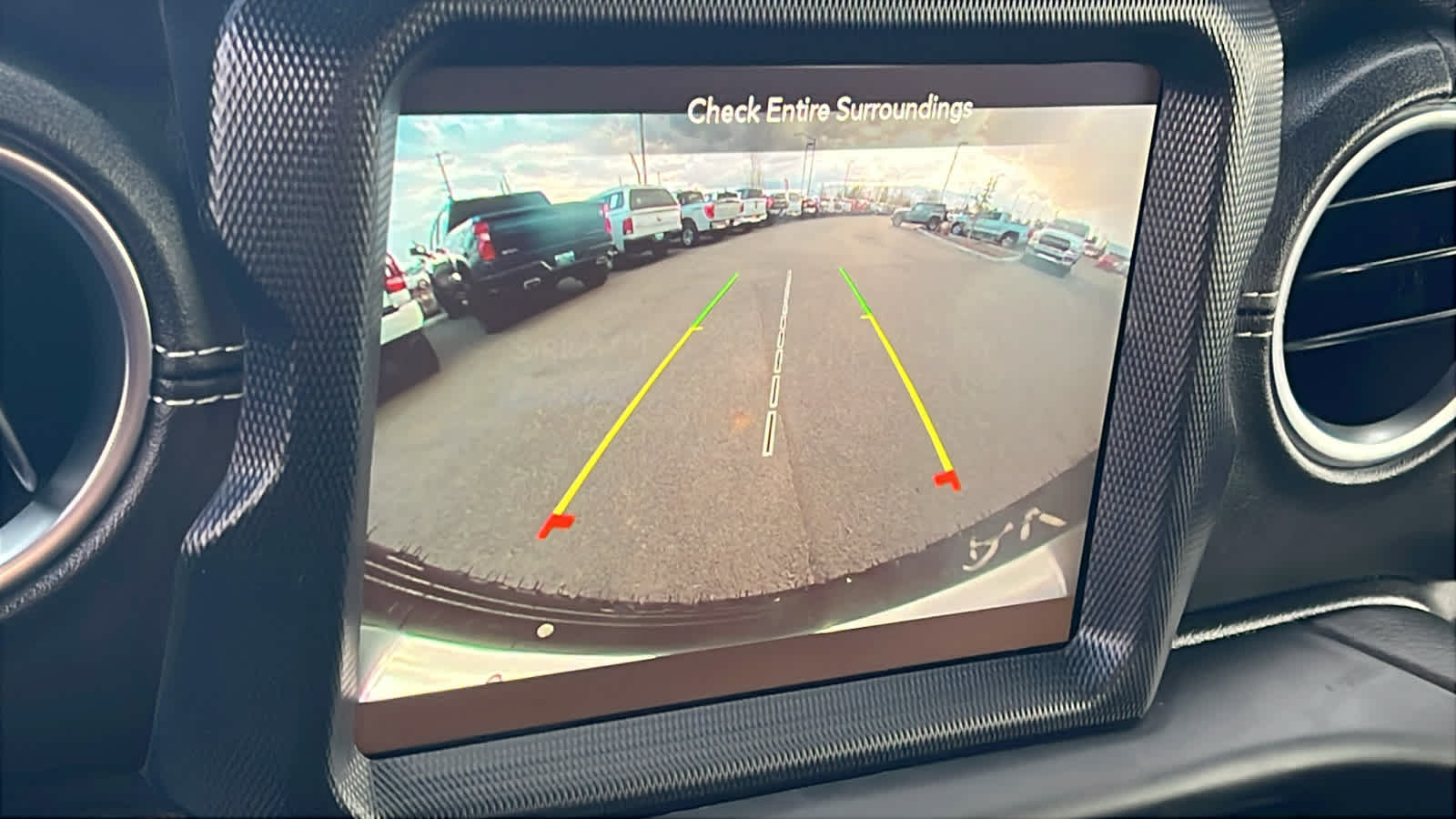 Thumbnail: 2022 Jeep Wrangler - 16