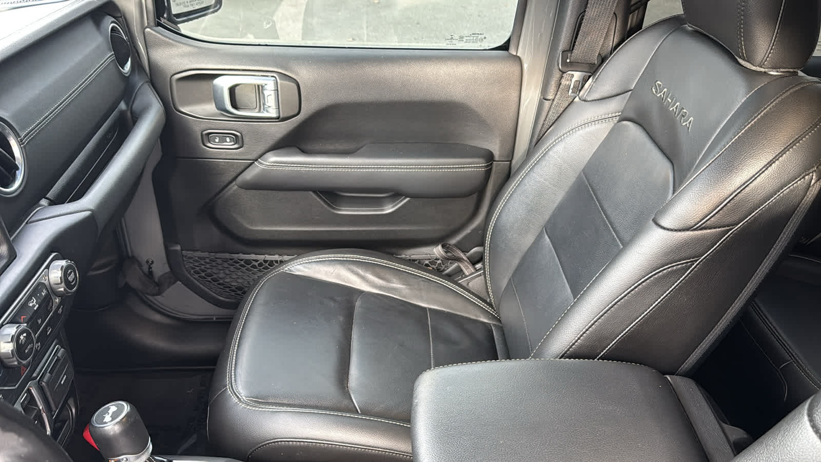 Thumbnail: 2021 Jeep Wrangler - 12