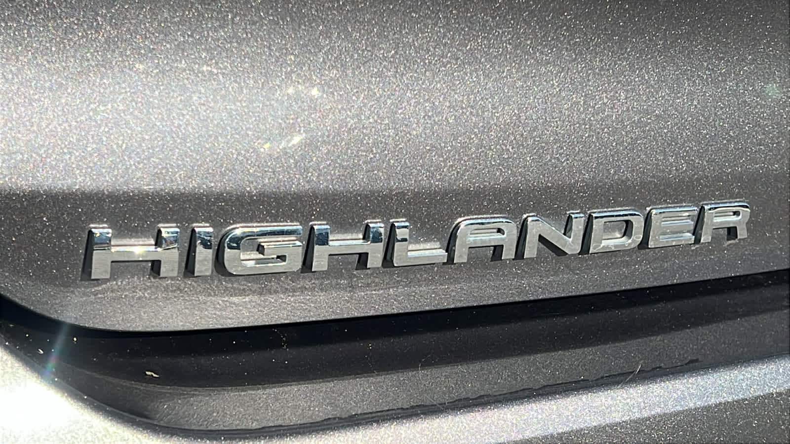 Thumbnail: 2021 Toyota Highlander - 28