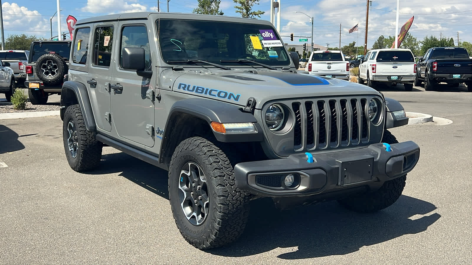 2022 Jeep Wrangler 4xe Unlimited Rubicon photo 3
