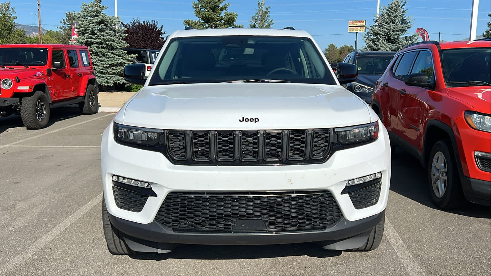 Thumbnail: 2024 Jeep Grand Cherokee - 2