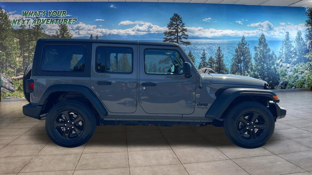 Used 2022 Jeep Wrangler Unlimited Sport Altitude SUV