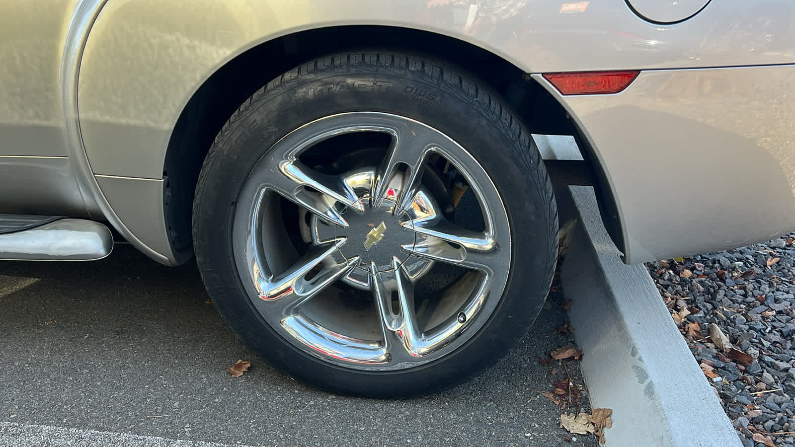 Thumbnail: 2005 Chevrolet SSR - 9