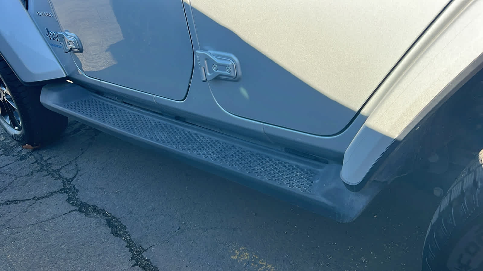 Thumbnail: 2023 Jeep Wrangler - 10