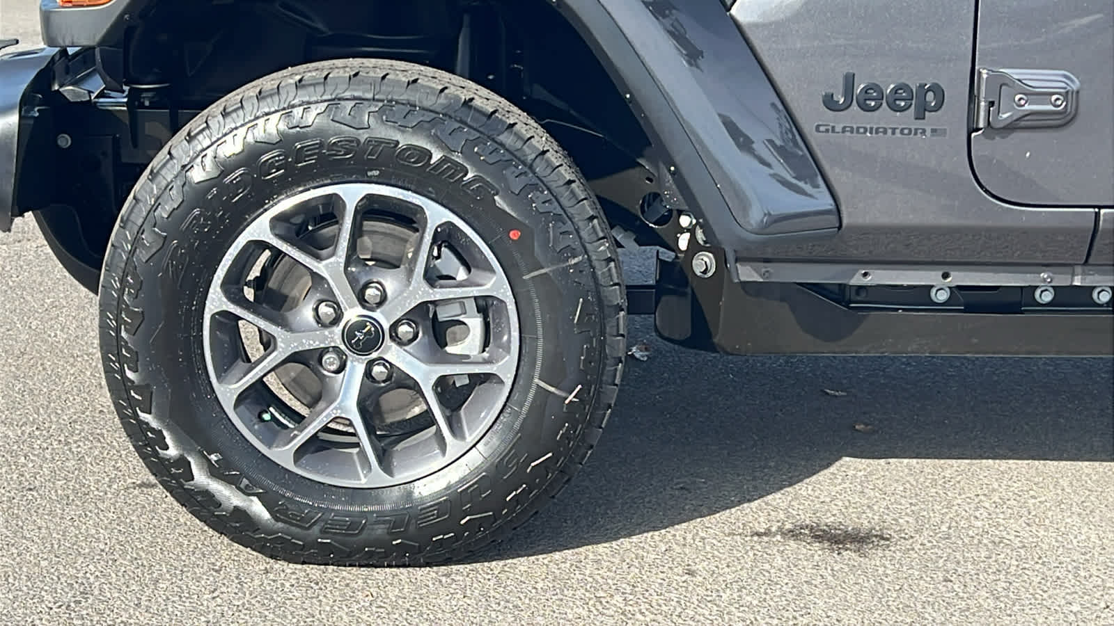 Thumbnail: 2026 Jeep Gladiator - 9