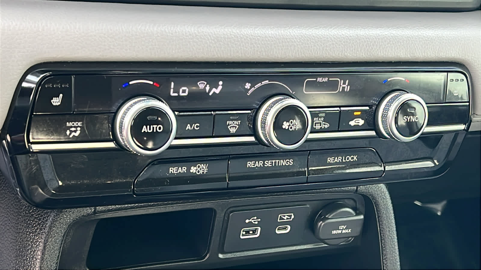 Thumbnail: 2025 Honda Pilot - 14