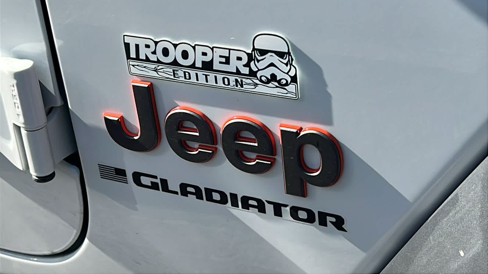 Thumbnail: 2023 Jeep Gladiator - 4