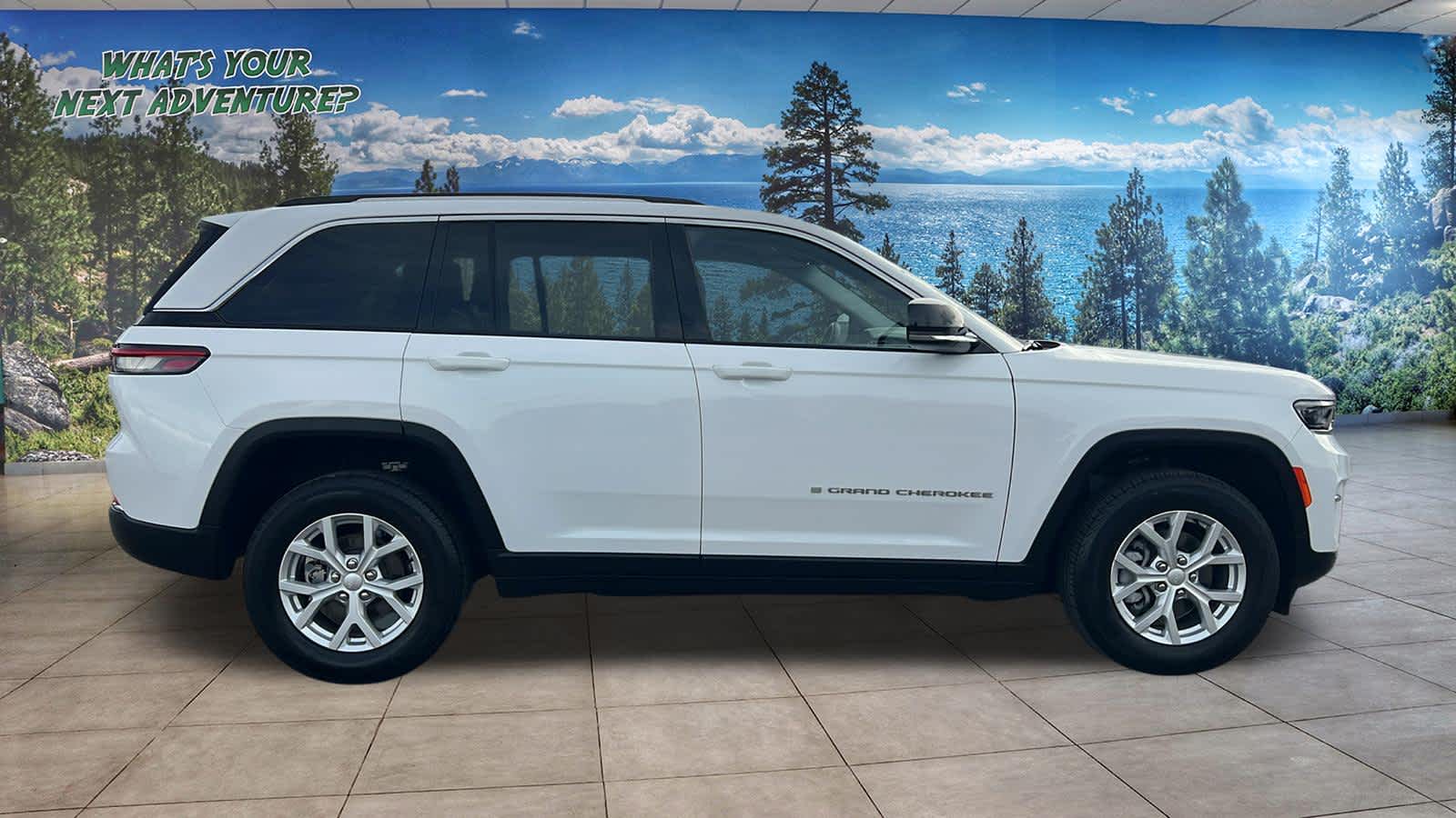 Thumbnail: 2023 Jeep Grand Cherokee - 4