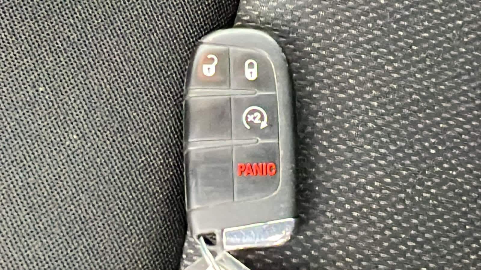 Thumbnail: 2021 Jeep Renegade - 29