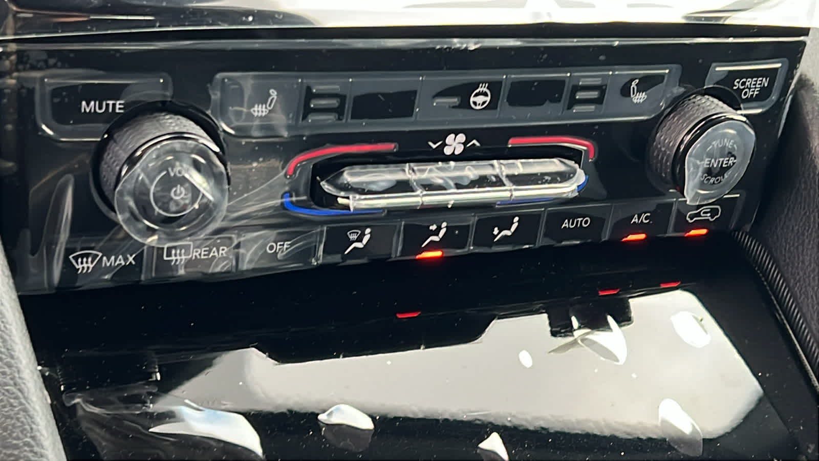 Thumbnail: 2026 Jeep Grand Cherokee - 14