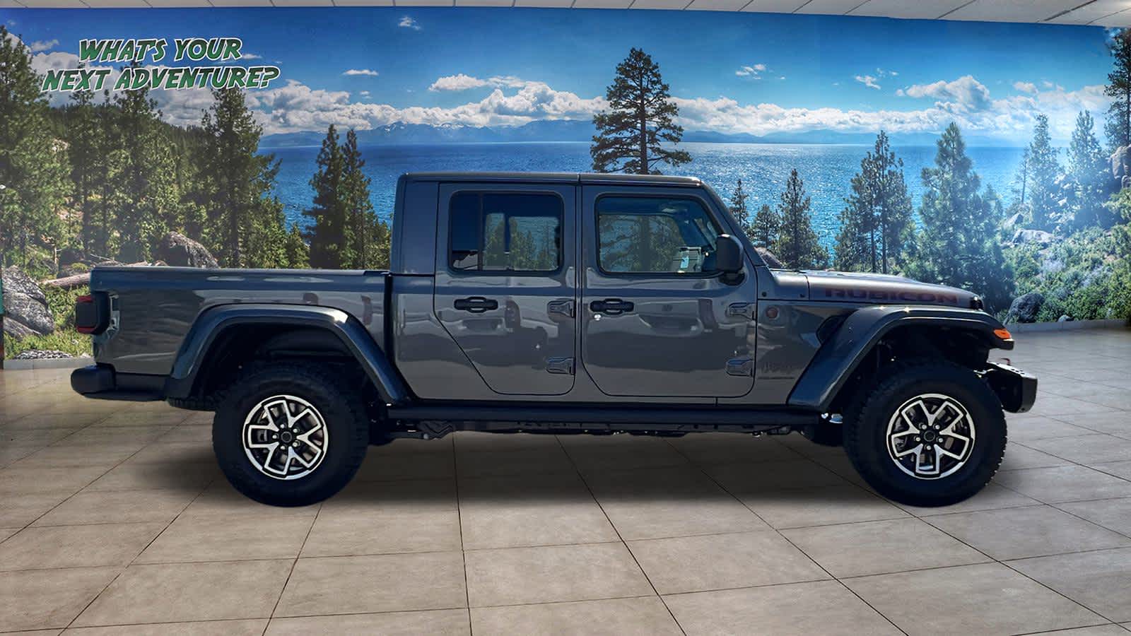 Thumbnail: 2025 Jeep Gladiator - 4
