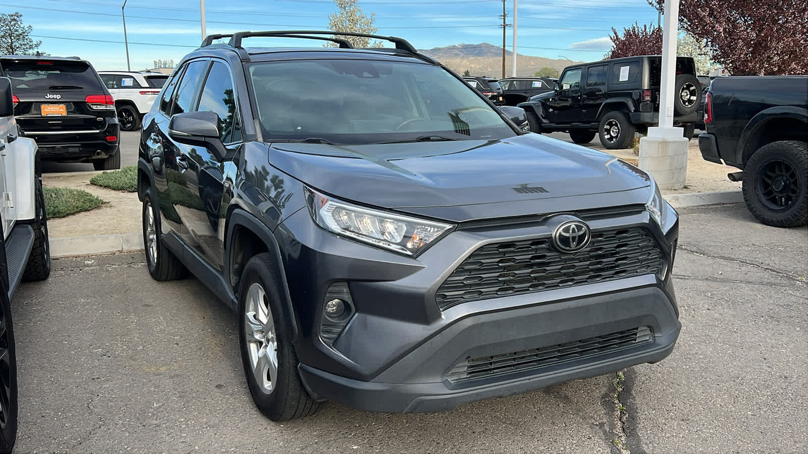 Thumbnail: 2021 Toyota RAV4 - 3