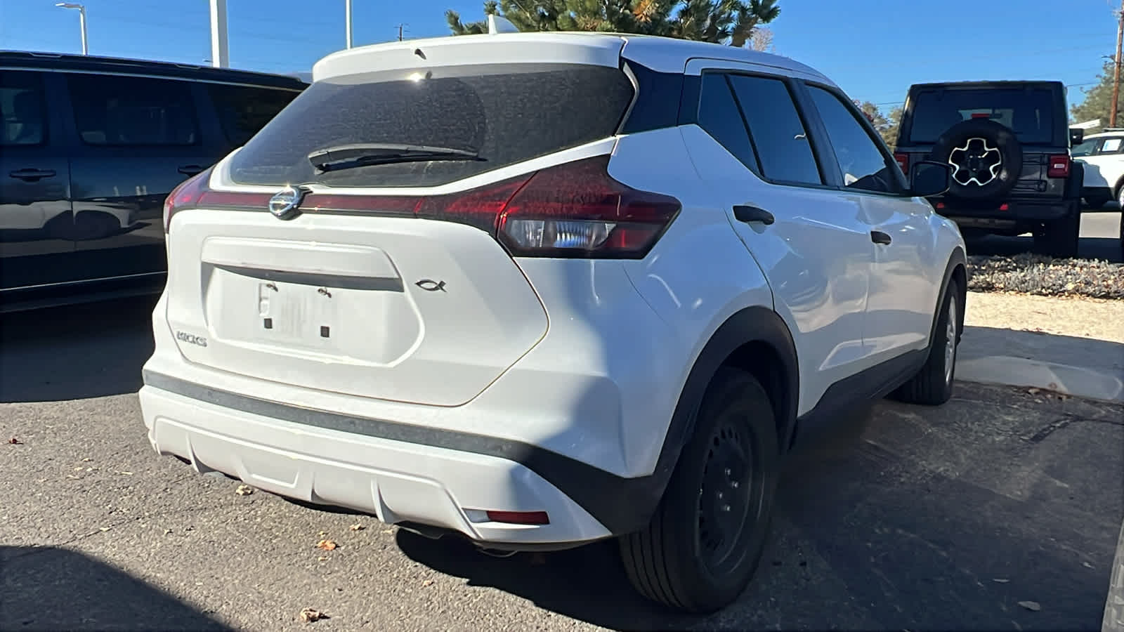 Thumbnail: 2021 Nissan Kicks - 4