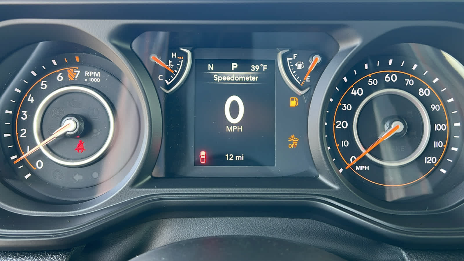 Thumbnail: 2026 Jeep Gladiator - 21