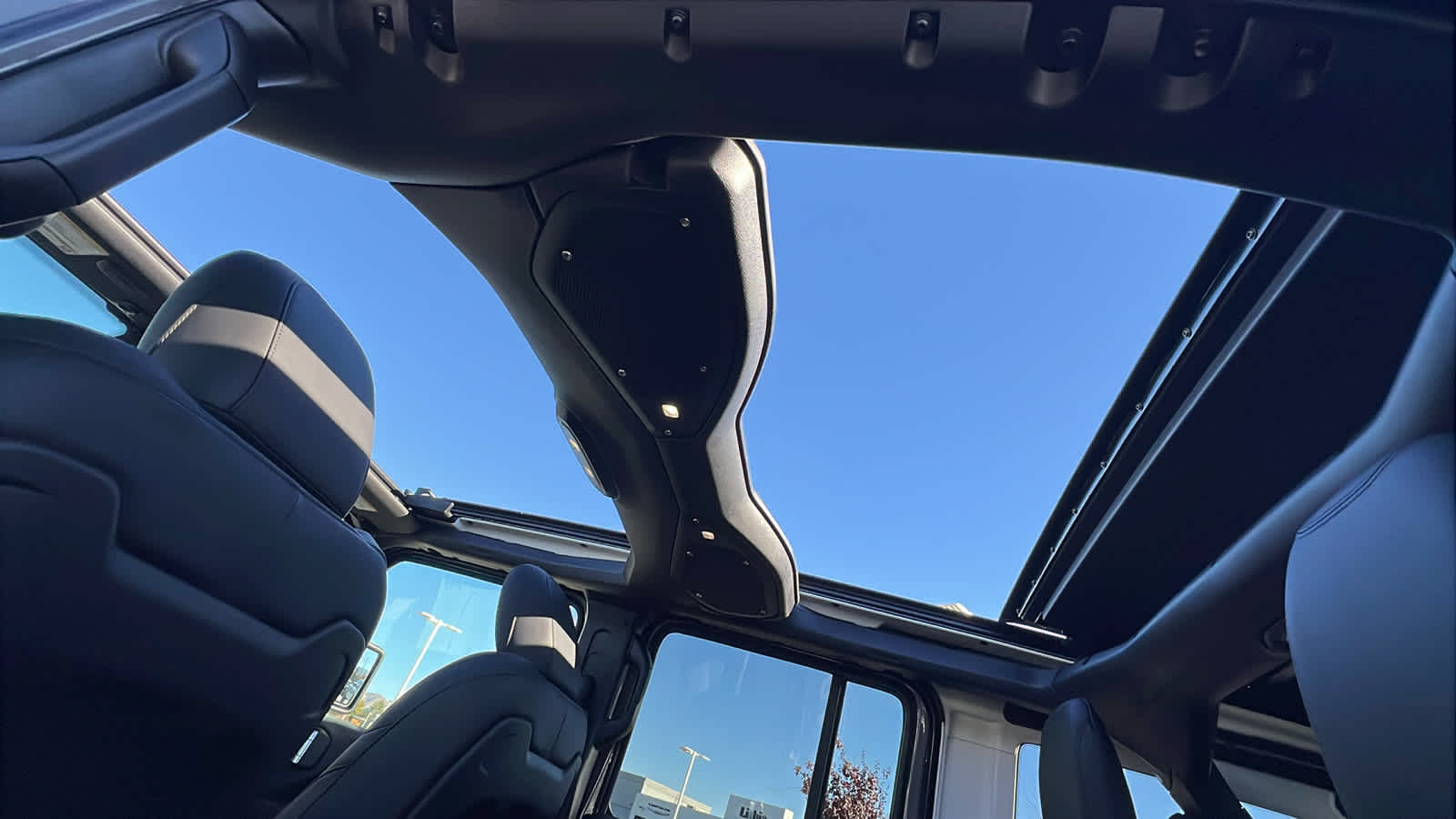 Thumbnail: 2026 Jeep Wrangler - 32