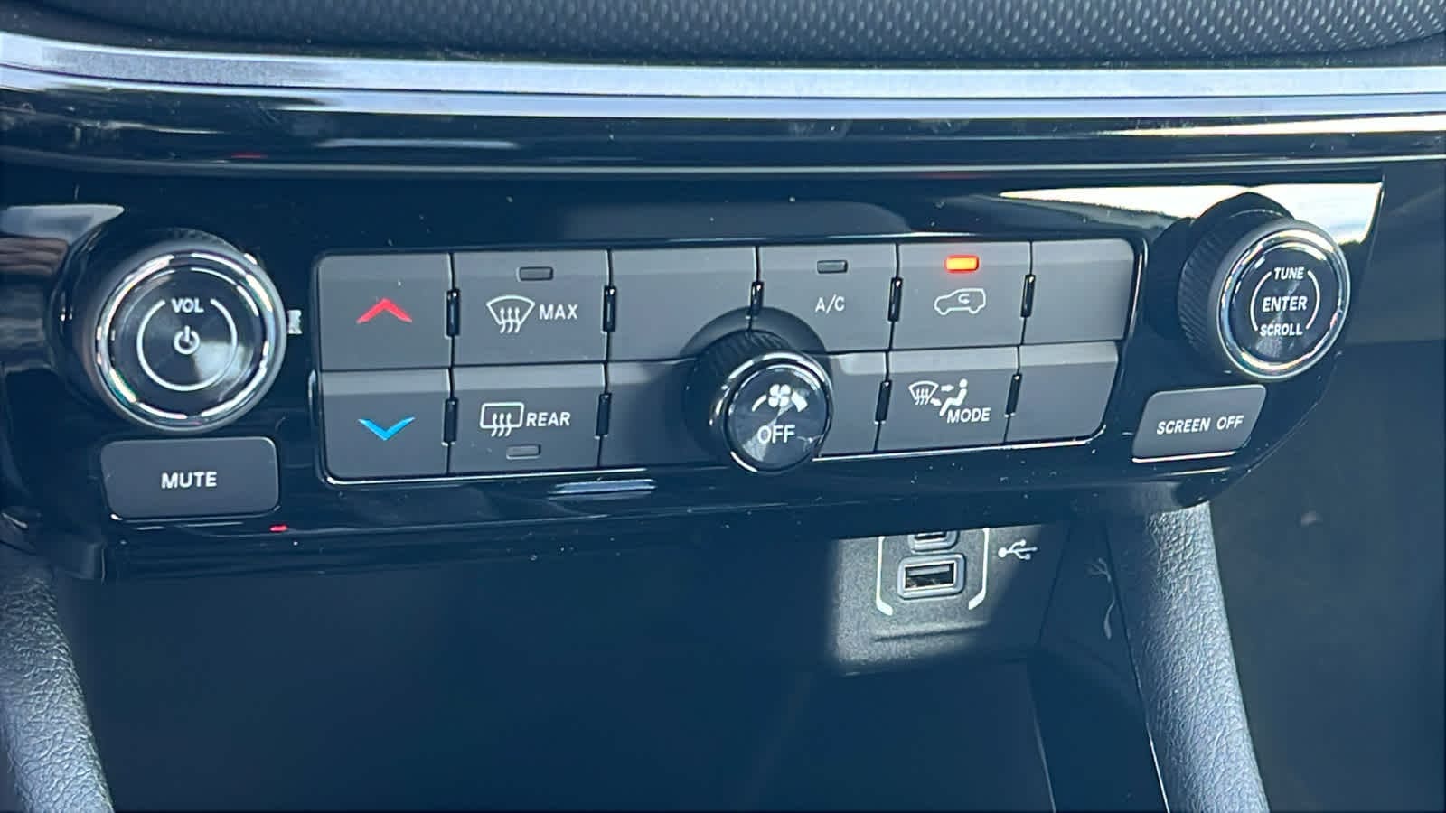 Thumbnail: 2026 Jeep Compass - 14