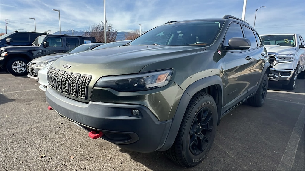 Used 2021 Jeep Cherokee Trailhawk SUV