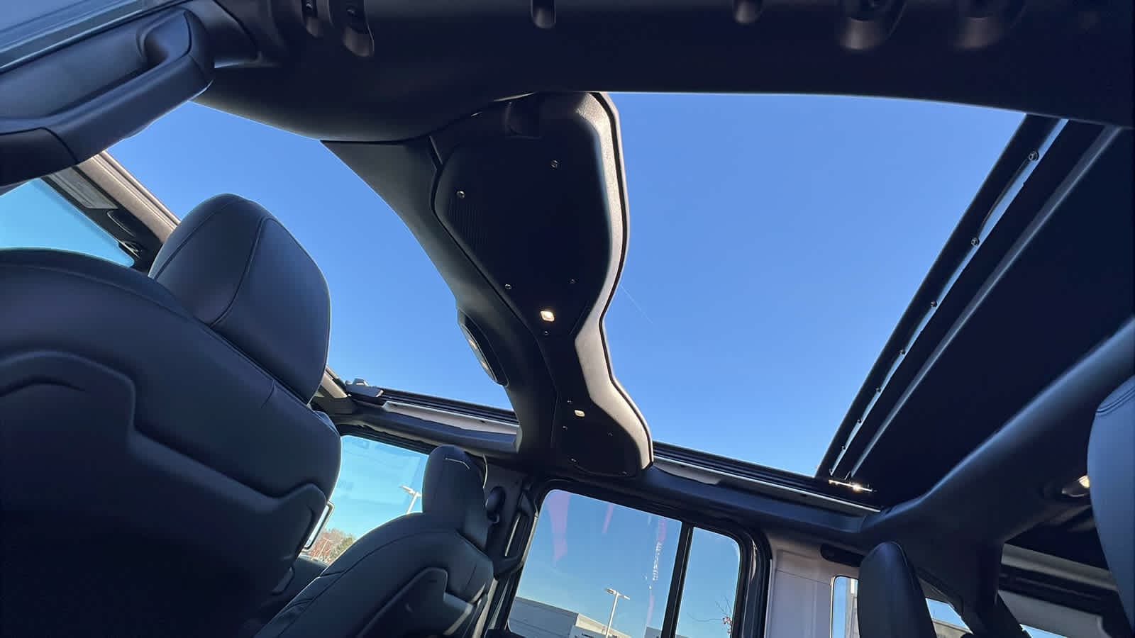 Thumbnail: 2026 Jeep Wrangler - 31