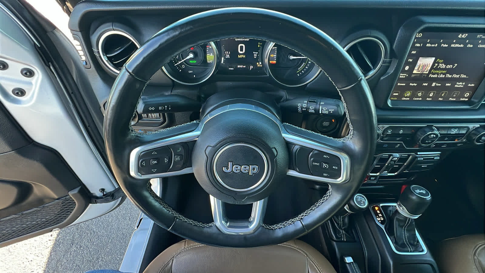 Thumbnail: 2022 Jeep Wrangler - 18