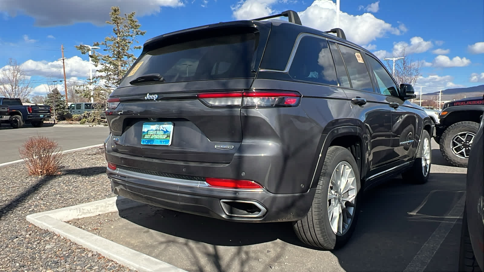 Thumbnail: 2022 Jeep Grand Cherokee - 5