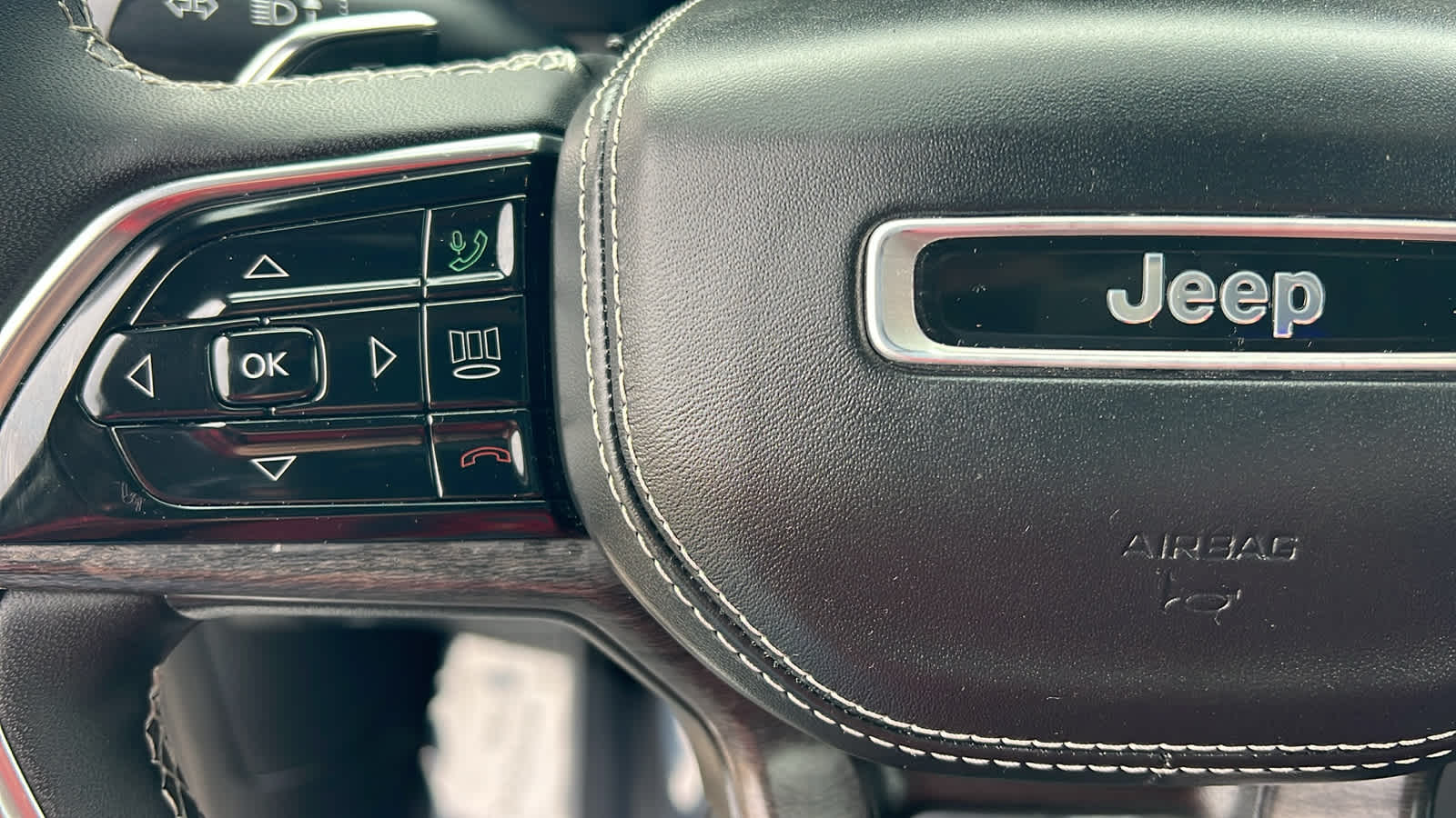 Thumbnail: 2024 Jeep Grand Cherokee - 19