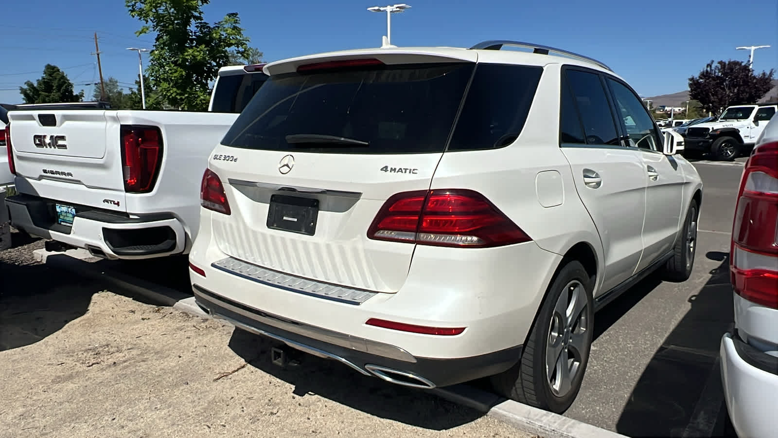 Thumbnail: 2016 Mercedes-Benz GLE - 4