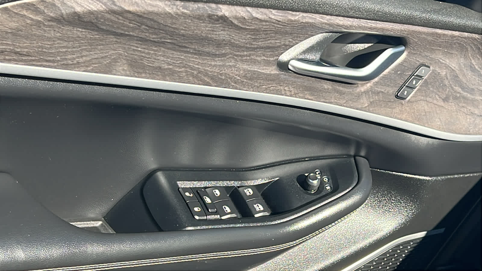 Thumbnail: 2023 Jeep Grand Cherokee - 22