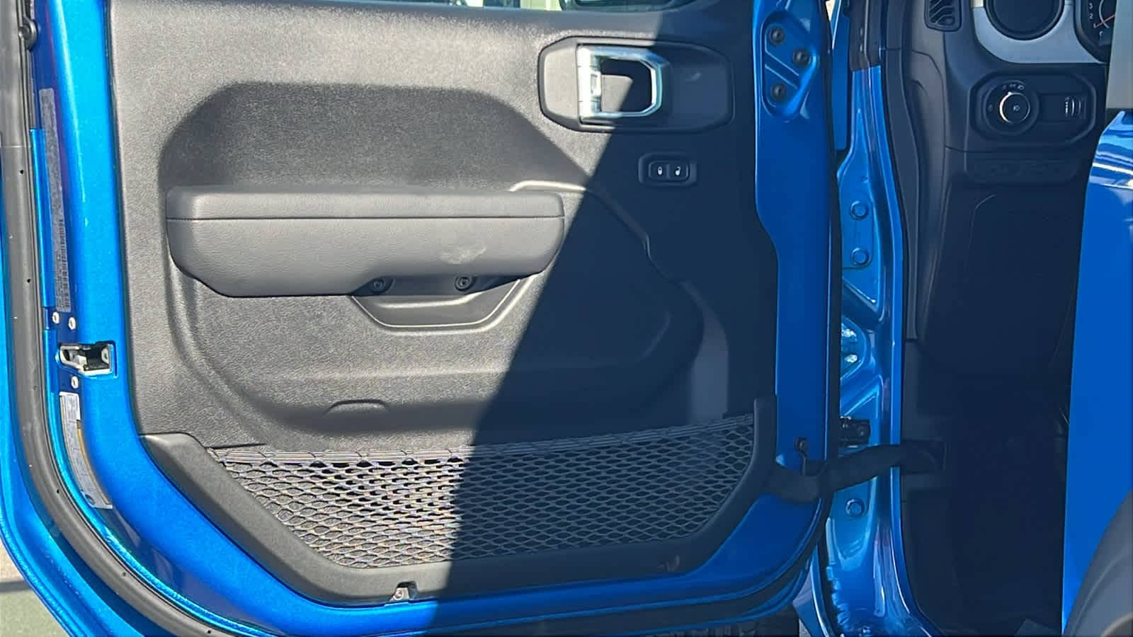 Thumbnail: 2026 Jeep Wrangler - 23