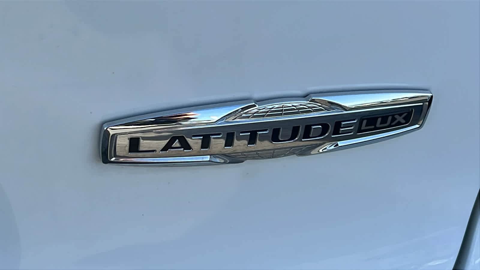 Thumbnail: 2022 Jeep Cherokee - 10