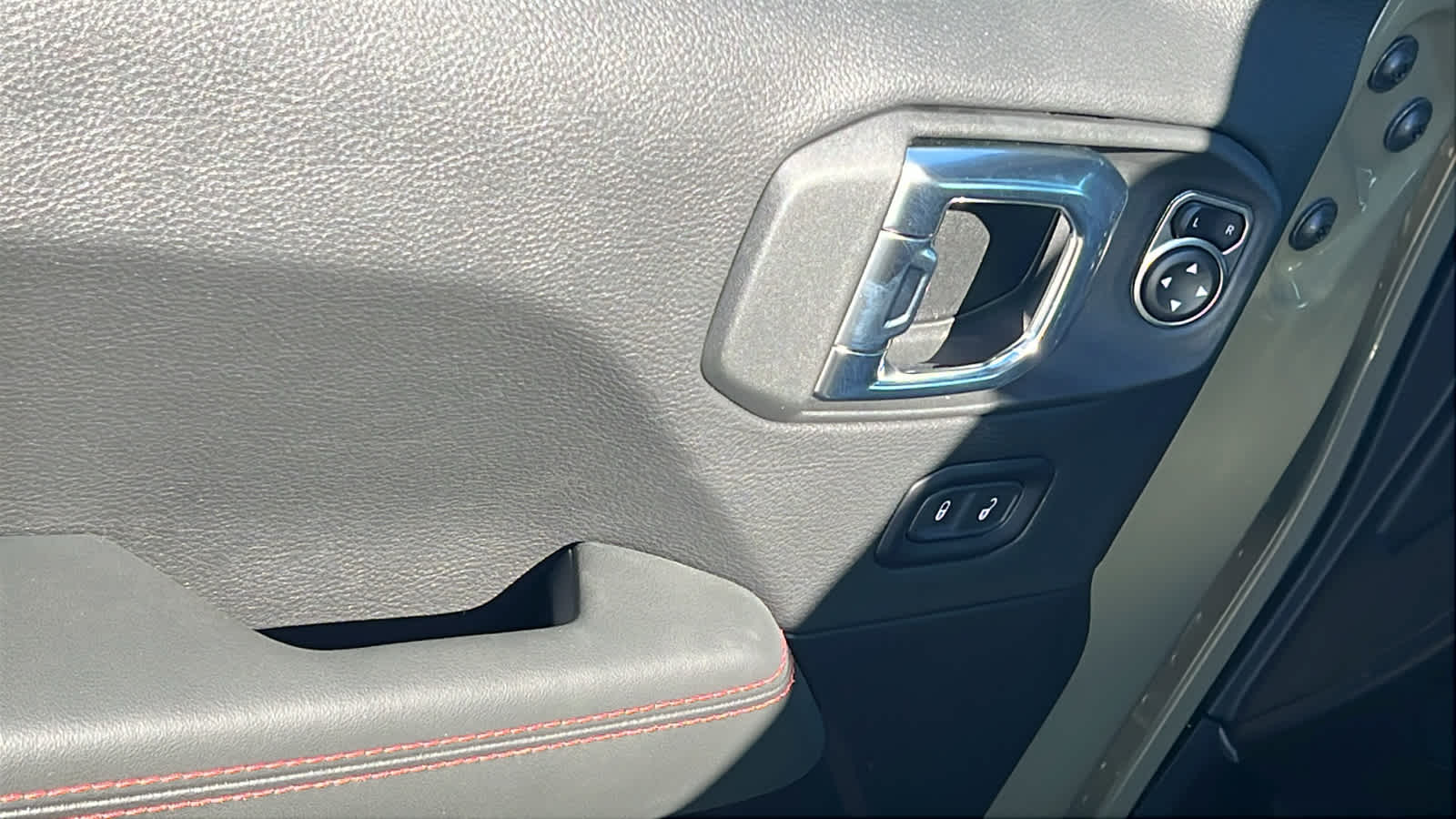 Thumbnail: 2026 Jeep Wrangler - 22