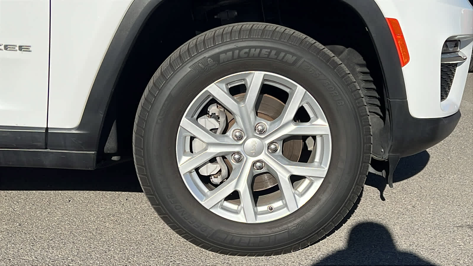 Thumbnail: 2023 Jeep Grand Cherokee - 4