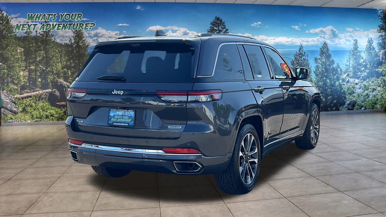 2022 Jeep Grand Cherokee Overland 5