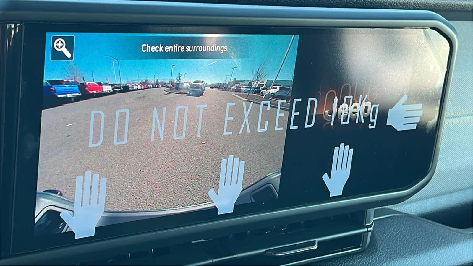 Thumbnail: 2026 Jeep Gladiator - 16