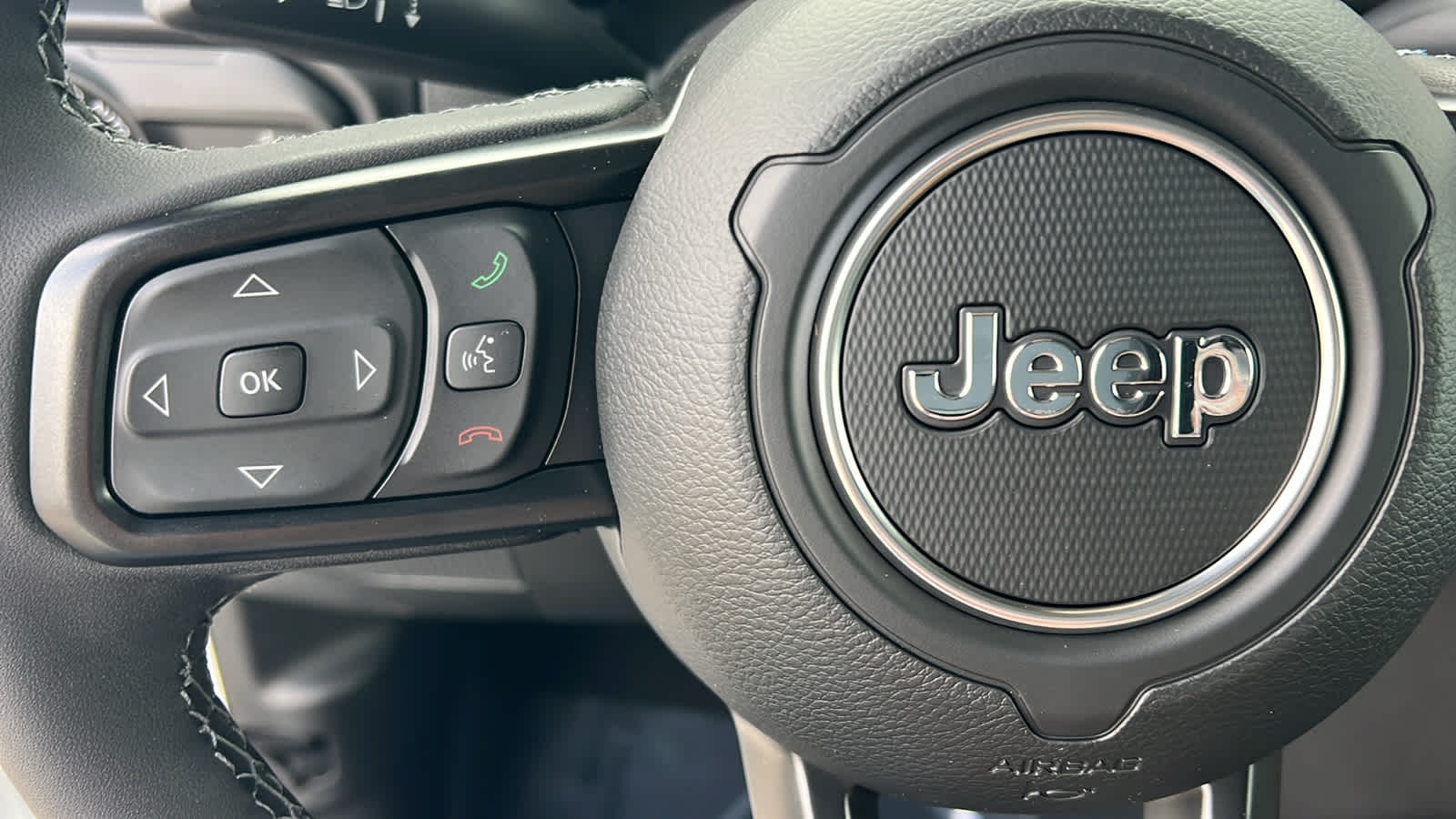 Thumbnail: 2026 Jeep Gladiator - 19