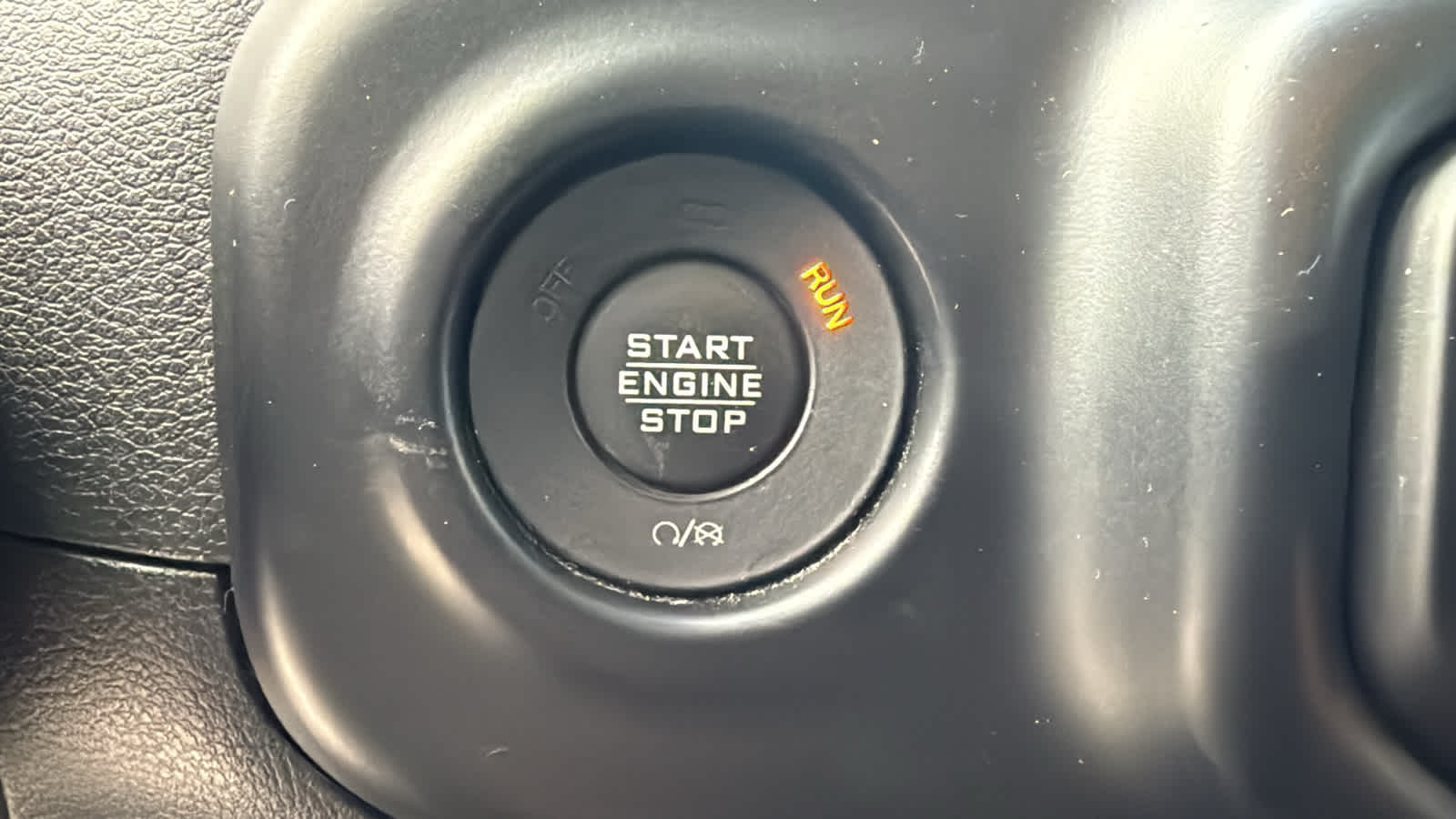 Thumbnail: 2021 Jeep Wrangler - 17