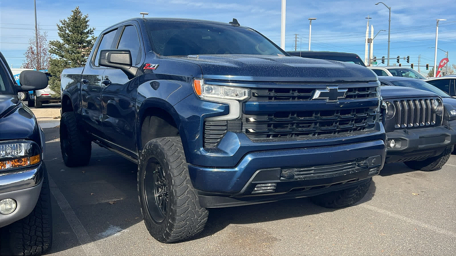 Thumbnail: 2023 Chevrolet Silverado 1500 - 3