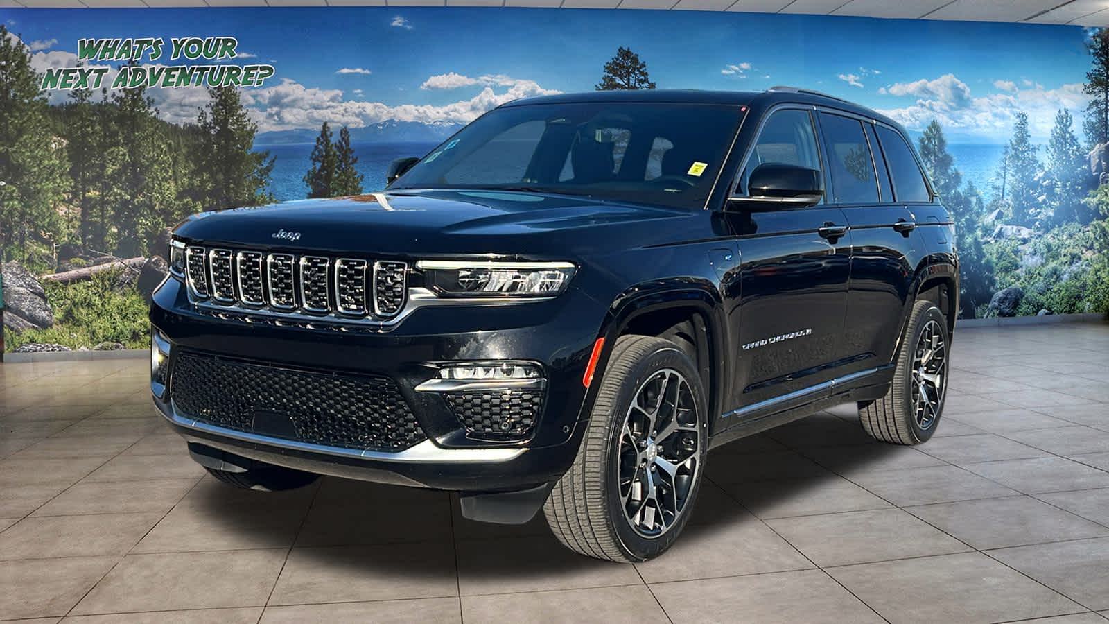 2022 Jeep Grand Cherokee Summit 4xe's photo
