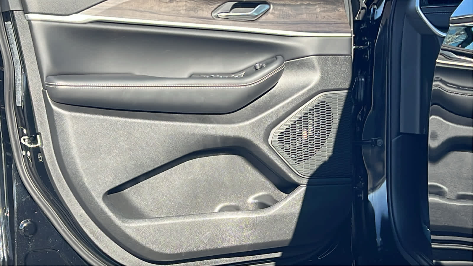 Thumbnail: 2026 Jeep Grand Cherokee - 23