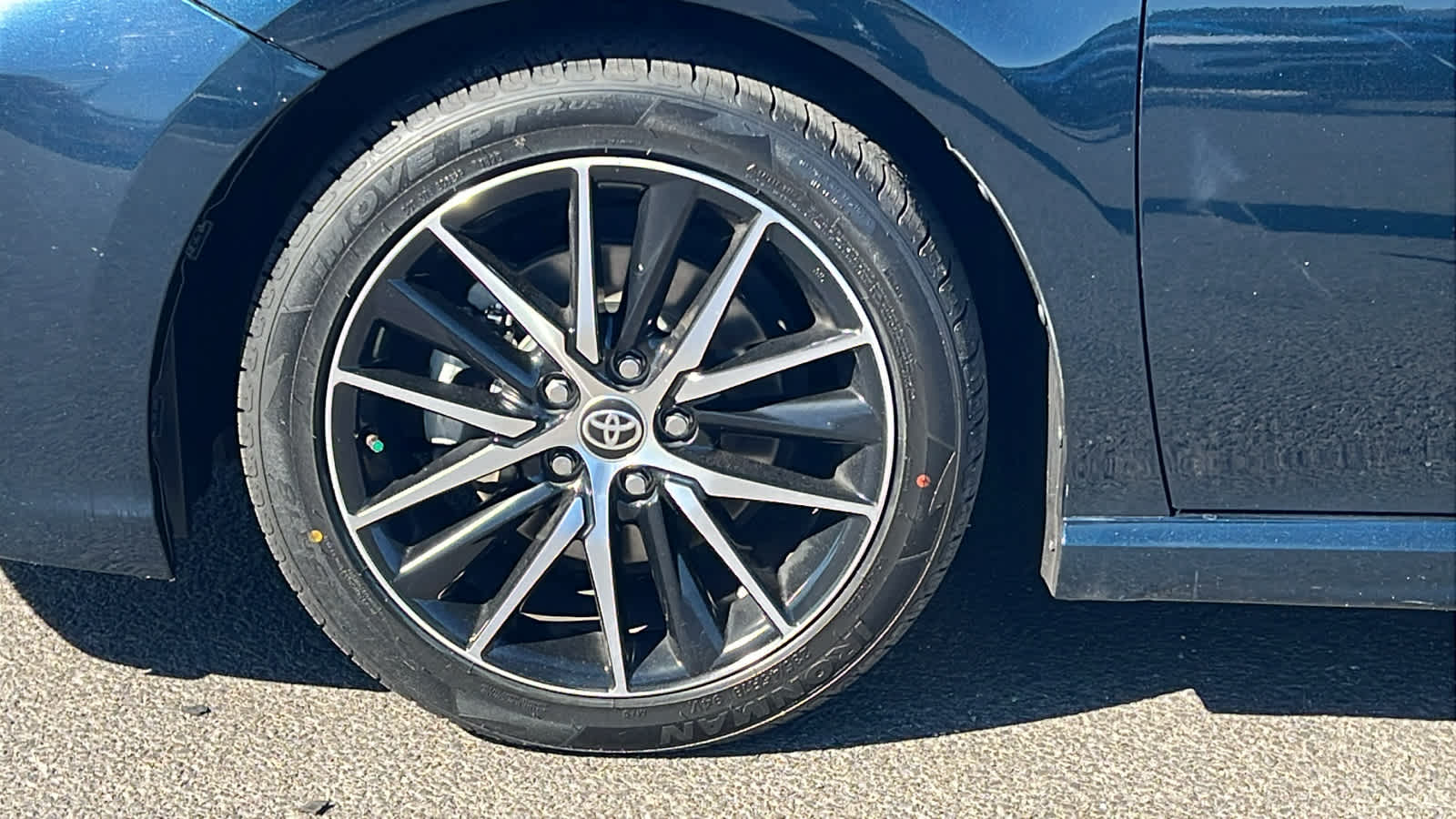 Thumbnail: 2021 Toyota Camry - 9